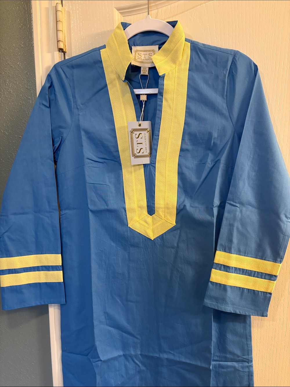 Sail to Sable Cornflower Blue Caftan with Pale Yellow Trim - Picture 10 of 16
